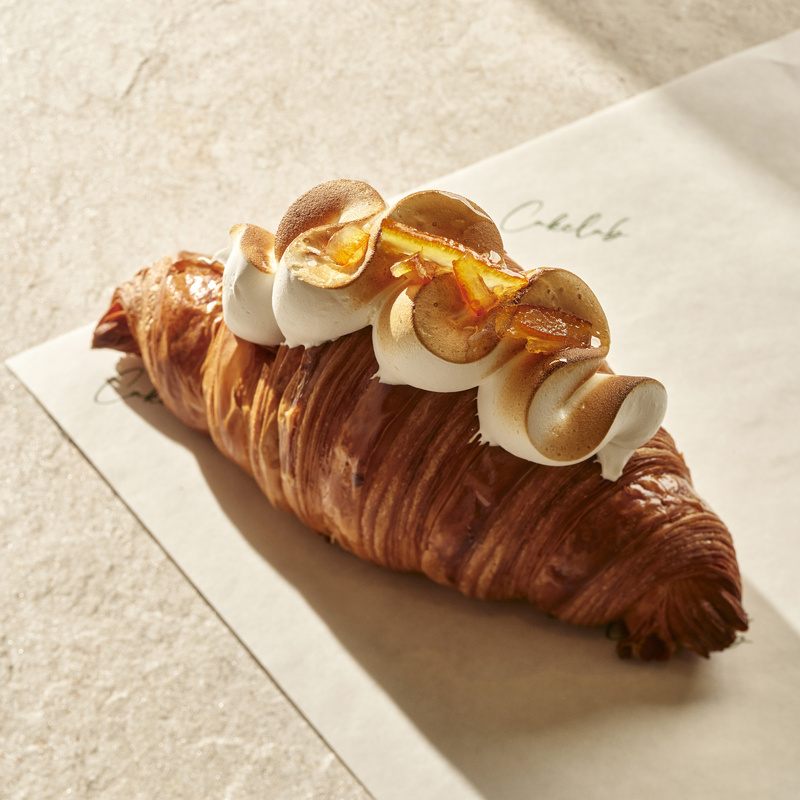 Croissant with Lemon