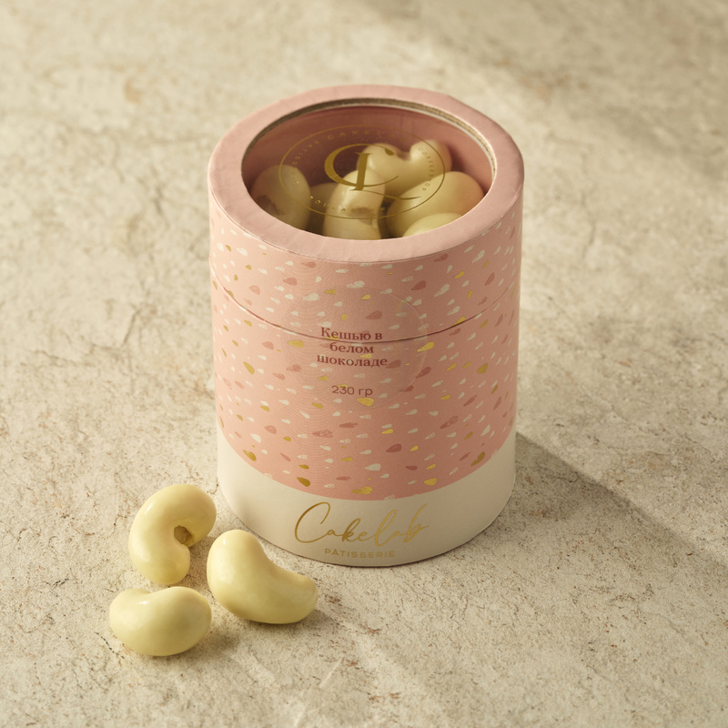 Oq shokolad bilan qoplangan keshyu