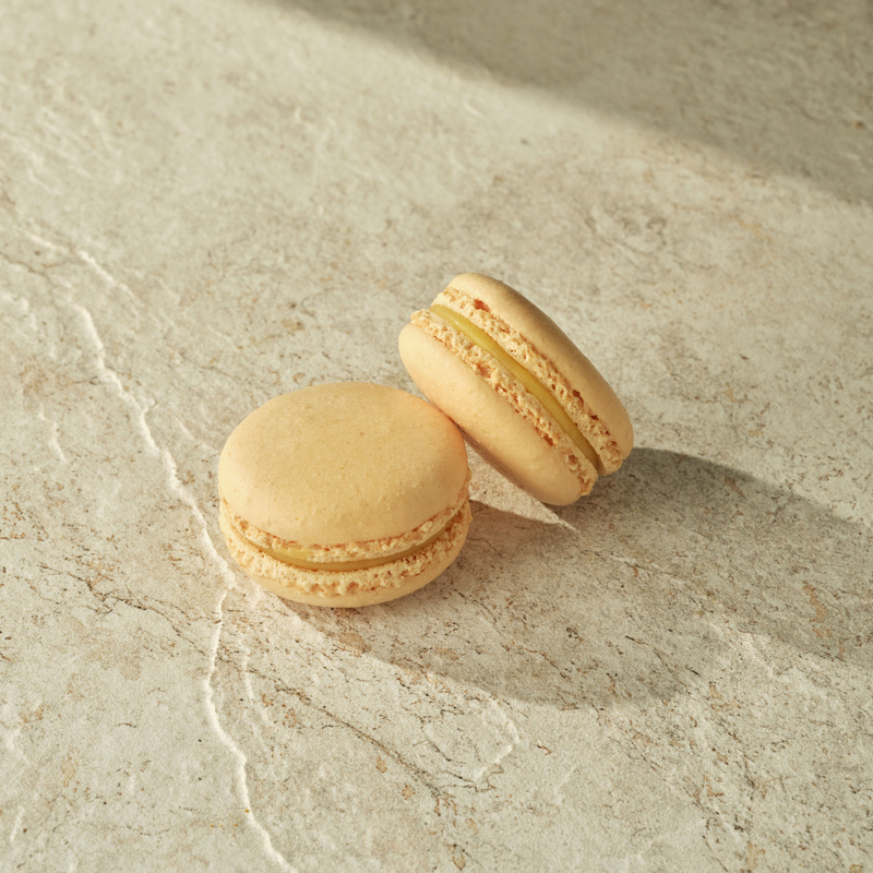 Манго-маракуйя макаронс