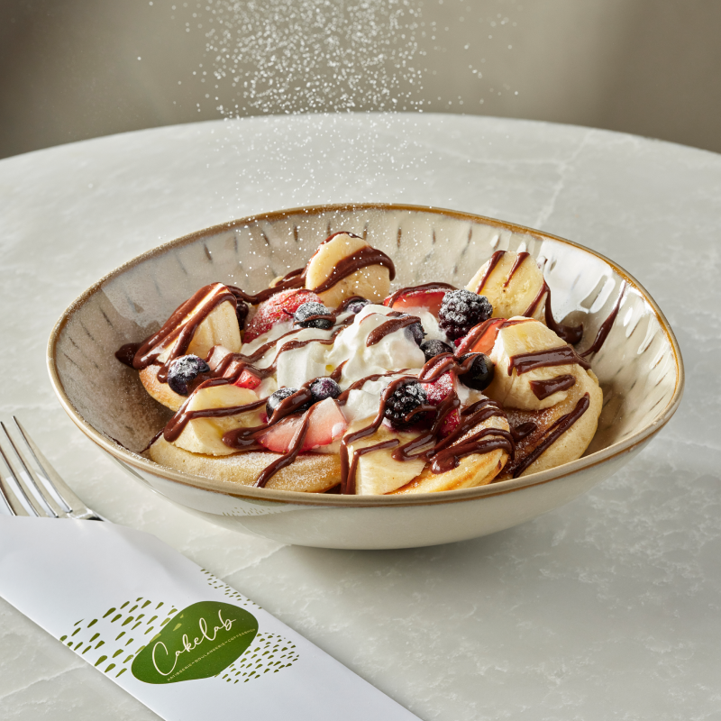 Banan va mevali pankeyklar