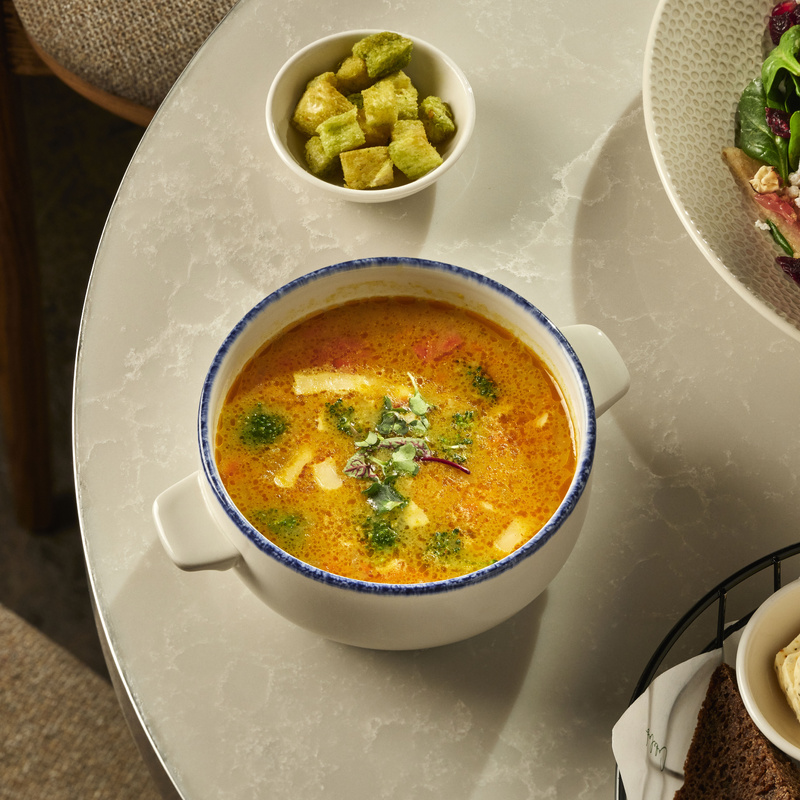 Karrili pishloqli sho‘rva