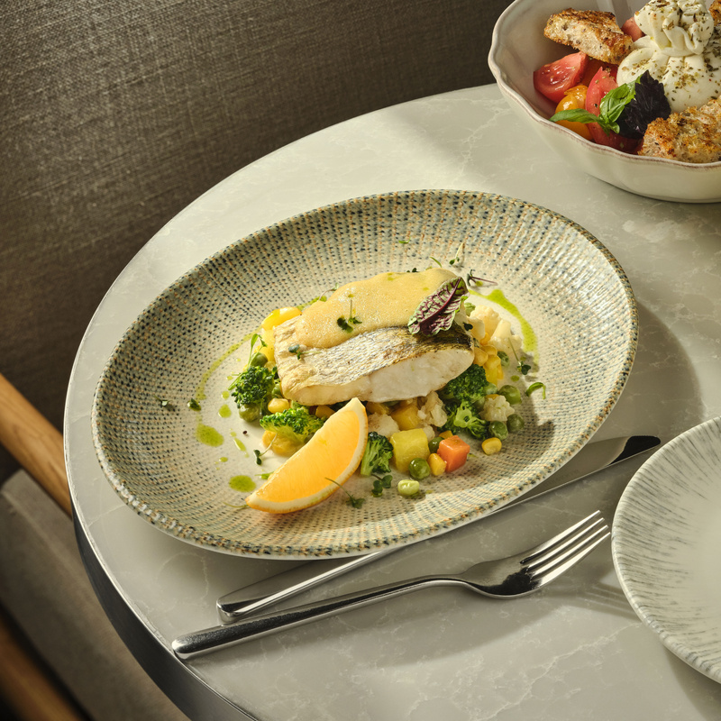 Судак с овощами